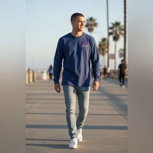 EUC - Unisex Hurley Blue Long Sleeve Tee Shirt Surf Beach - Size Medium